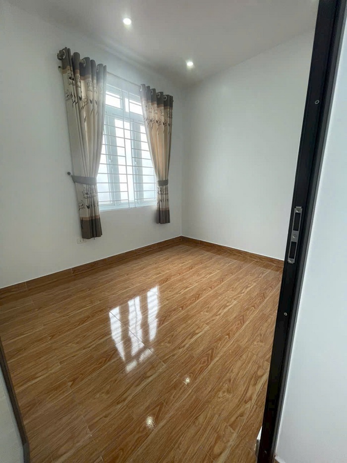 Bán nhà Độc Lập 3 Tầng ngõ 261, Trần Nguyên Hãn, Lê Chân, Hải Phòng.